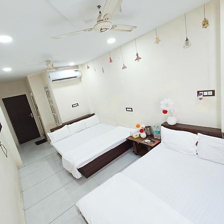 Hotel S Tower Удджайн Экстерьер фото