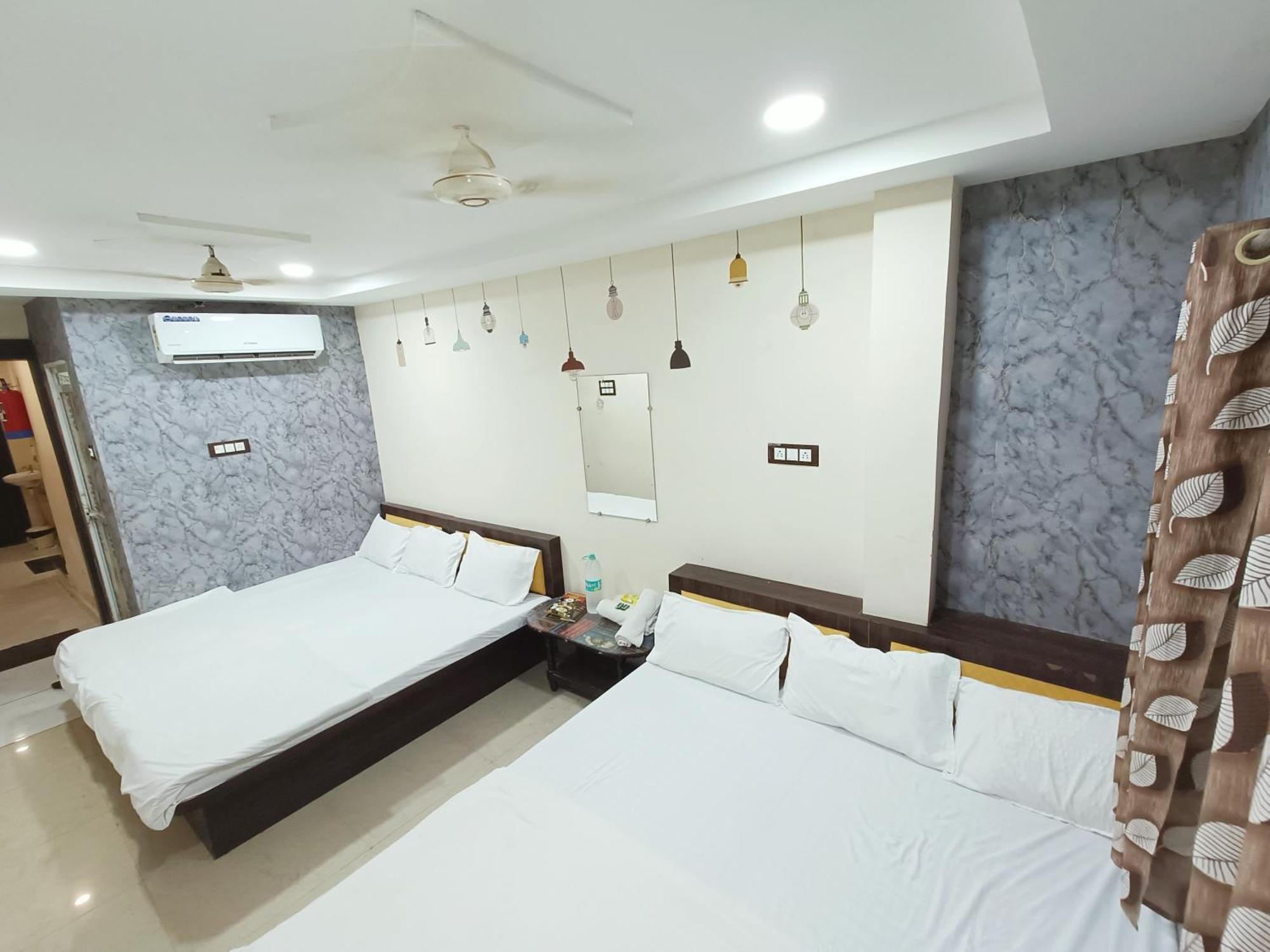 Hotel S Tower Удджайн Экстерьер фото